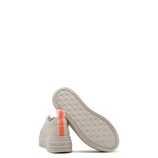 Buty sportowe damskie Calvin Klein sneakersy na platformie białe z tworzywa sztucznego 