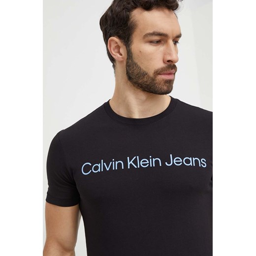 Calvin Klein Jeans t-shirt bawełniany kolor czarny z nadrukiem ze sklepu ANSWEAR.com w kategorii T-shirty męskie - zdjęcie 169328660