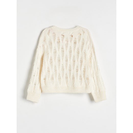 Reserved - Sweter z efektem postrzępienia - złamana biel ze sklepu Reserved w kategorii Swetry dziewczęce - zdjęcie 169389230