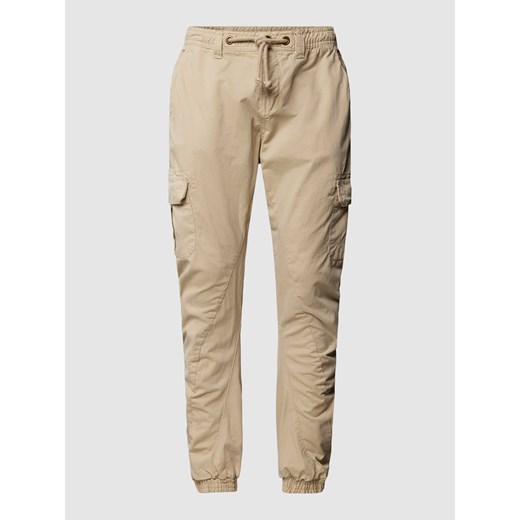 Spodnie sportowe z kieszeniami cargo w jednolitym kolorze ze sklepu Peek&Cloppenburg  w kategorii Spodnie męskie - zdjęcie 169458631