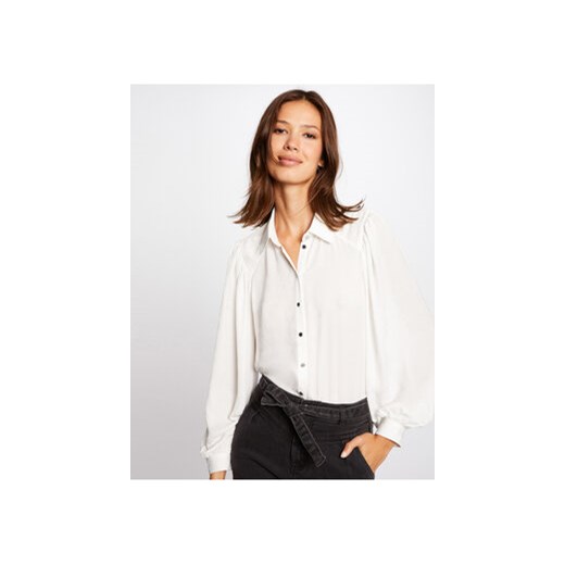 Morgan Koszula 212-CARLITA Biały Loose Fit ze sklepu MODIVO w kategorii Koszule damskie - zdjęcie 169462913