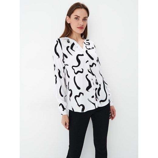 Mohito - Bluzka z printem - biały Mohito 38 Mohito wyprzedaż