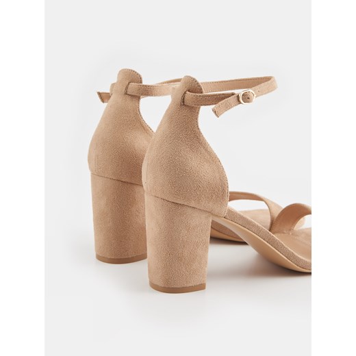 Sandały damskie Sinsay beżowe eleganckie z klamrą 