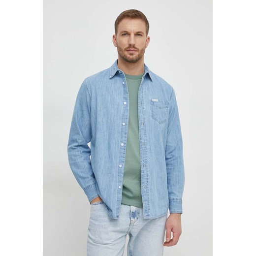 Guess koszula jeansowa RONNIE męska kolor niebieski regular z kołnierzykiem klasycznym M4RH44 D14LH ze sklepu ANSWEAR.com w kategorii Koszule męskie - zdjęcie 169482221
