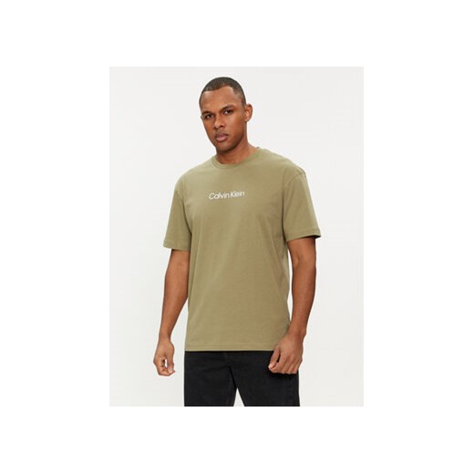 Calvin Klein T-Shirt Hero K10K111346 Zielony Regular Fit ze sklepu MODIVO w kategorii T-shirty męskie - zdjęcie 169491614