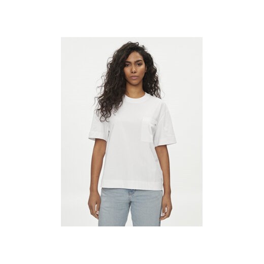 Lee T-Shirt Pocket 112350173 Biały Regular Fit ze sklepu MODIVO w kategorii Bluzki damskie - zdjęcie 169500963
