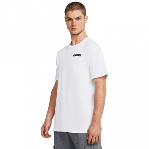 Męski t-shirt z nadrukiem Under Armour UA HW Armour Label SS - biały ze sklepu Sportstylestory.com w kategorii T-shirty męskie - zdjęcie 169522643