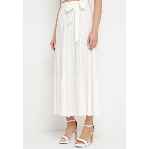 Biała Wiskozowa Spódnica Maxi Rozkloszowana z Paskami Saosa ze sklepu Born2be Odzież w kategorii Spódnice - zdjęcie 169552973