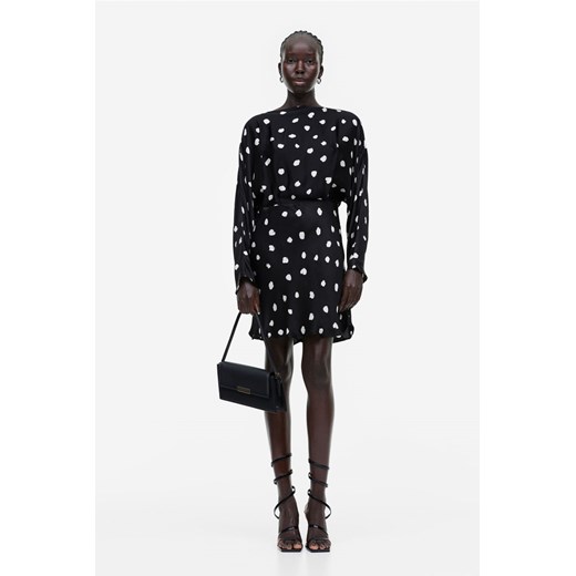 H & M - Sukienka z wiązaniem z tyłu - Czarny H & M XS H&M