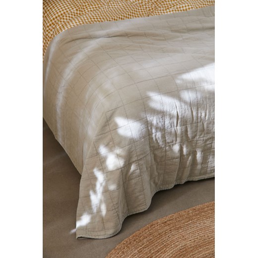 H & M - Pikowana narzuta na łóżko - Beżowy ze sklepu H&M w kategorii Narzuty i kapy - zdjęcie 169596790