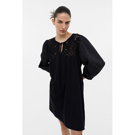 H & M - Dżersejowa sukienka z koronką - Czarny H & M L H&M