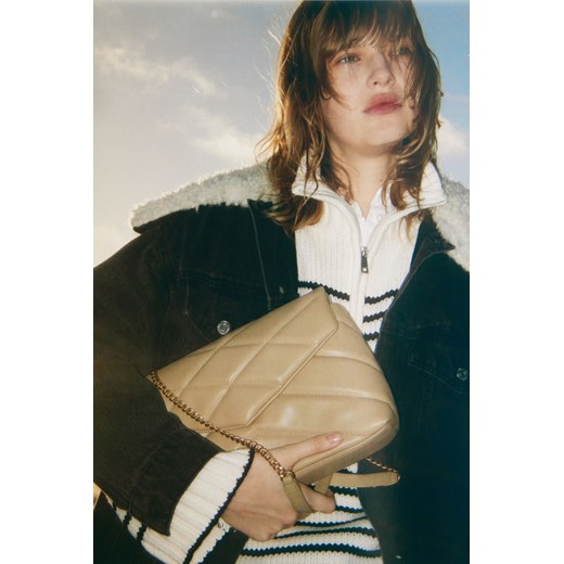 H & M - Pikowana torebka na ramię - Beżowy ze sklepu H&M w kategorii Listonoszki - zdjęcie 169598260