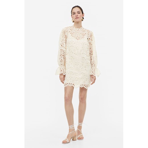 H & M - Sukienka z haftem angielskim - Biały H & M M H&M