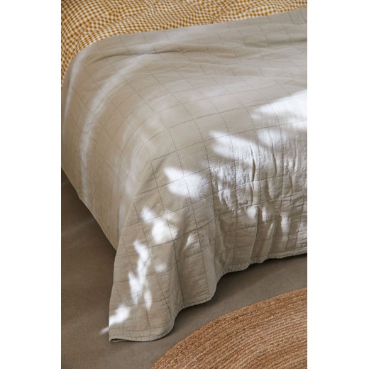 H & M - Pikowana narzuta na łóżko - Beżowy ze sklepu H&M w kategorii Narzuty i kapy - zdjęcie 169599162