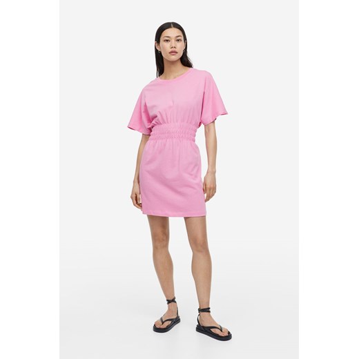 H & M - T-shirtowa sukienka z elastycznym marszczeniem - Różowy ze sklepu H&M w kategorii Sukienki - zdjęcie 169599920