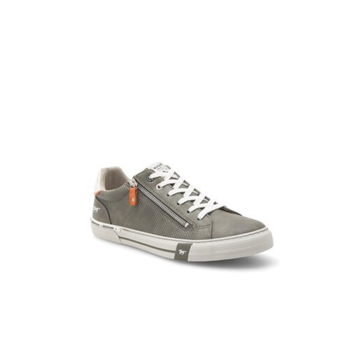 Trampki męskie Mustang na wiosnę 