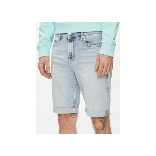 Calvin Klein Jeans Szorty jeansowe J30J324871 Niebieski Slim Fit ze sklepu MODIVO w kategorii Spodenki męskie - zdjęcie 169635082