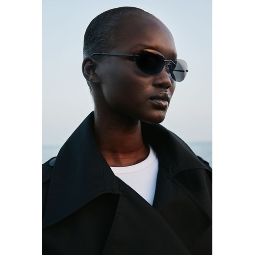 H & M - Owalne okulary przeciwsłoneczne bez oprawek - Czarny H & M One Size H&M