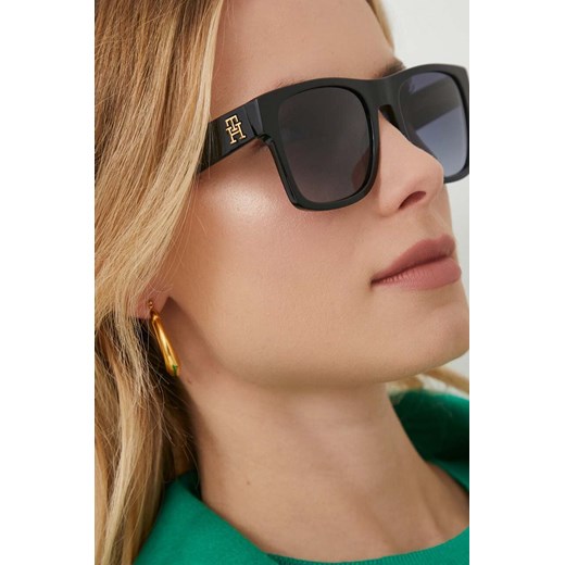 Tommy Hilfiger okulary przeciwsłoneczne damskie kolor czarny TH 2118/S ze sklepu ANSWEAR.com w kategorii Okulary przeciwsłoneczne damskie - zdjęcie 169649521