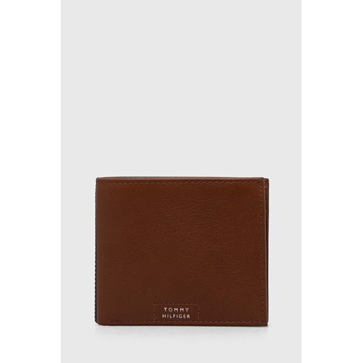 Tommy Hilfiger portfel skórzany męski kolor brązowy AM0AM12188 ze sklepu ANSWEAR.com w kategorii Portfele męskie - zdjęcie 169649994