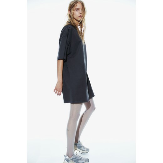 H & M - Sukienka T-shirtowa oversize - Szary ze sklepu H&M w kategorii Sukienki - zdjęcie 169675470