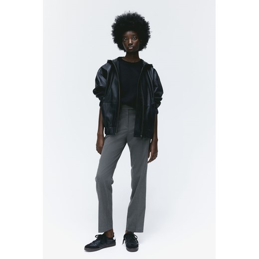 H & M - Wąskie spodnie z diagonalu - Szary ze sklepu H&M w kategorii Spodnie damskie - zdjęcie 169676693