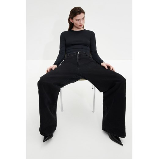 Bluzka damska H & M z okrągłym dekoltem z długimi rękawami 
