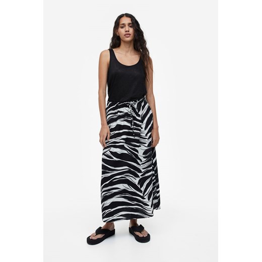H & M - Rozszerzana spódnica - Czarny ze sklepu H&M w kategorii Spódnice - zdjęcie 169677372