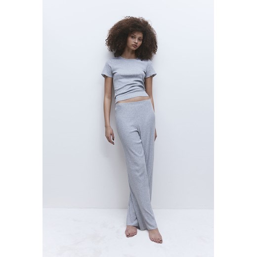 H & M - Piżama w prążki z topem i spodniami - Szary ze sklepu H&M w kategorii Piżamy damskie - zdjęcie 169678302