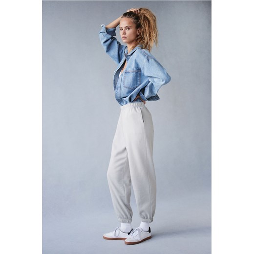 H & M - Joggersy - Szary ze sklepu H&M w kategorii Spodnie damskie - zdjęcie 169680452