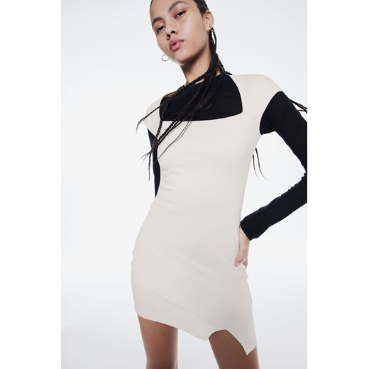 H & M - Sukienka bodycon z kapturkowym rękawem - Beżowy ze sklepu H&M w kategorii Sukienki - zdjęcie 169680494