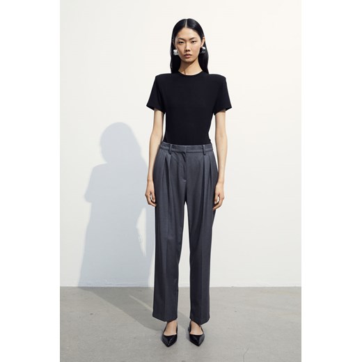 H & M - Zwężane spodnie - Szary ze sklepu H&M w kategorii Spodnie damskie - zdjęcie 169680503