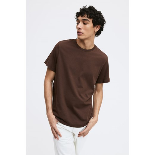 H & M - T-shirt Regular Fit - Brązowy ze sklepu H&M w kategorii T-shirty męskie - zdjęcie 169680652
