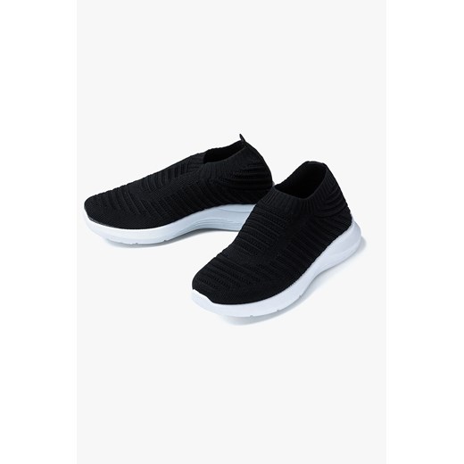 Buty damskie typu sneakersy czarne ze sklepu 5.10.15 w kategorii Buty sportowe damskie - zdjęcie 169684624