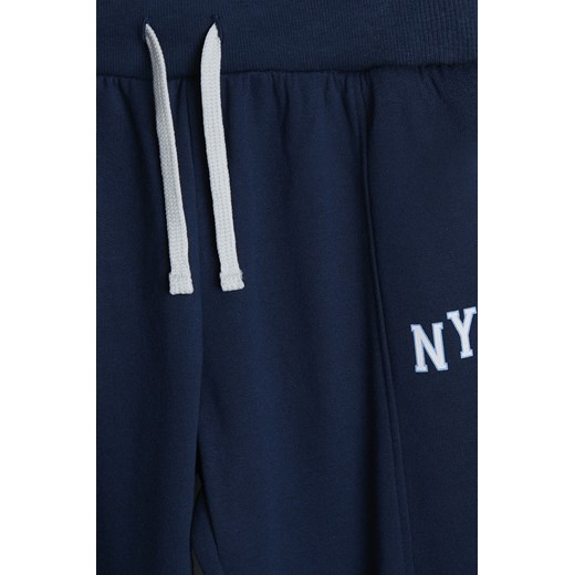 Granatowe spodnie dresowe NYC - Limited Edition 152 promocja 5.10.15