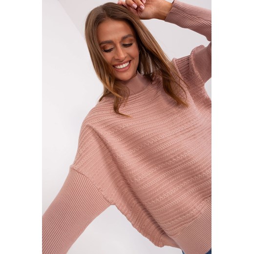 Brudnoróżowy sweter damski asymetryczny z warkoczami one size 5.10.15 okazyjna cena