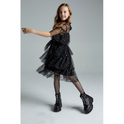 Czarna sukienka dziewczęca z falbanką ze sklepu 5.10.15 w kategorii Sukienki dziewczęce - zdjęcie 169691790