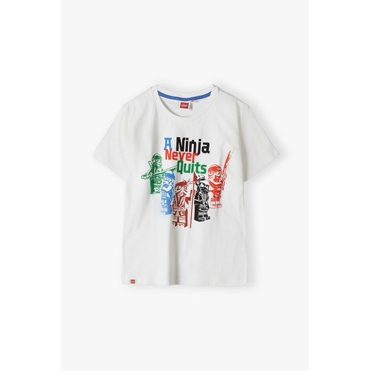 Biały t-shirt bawełniany dla chłopca LEGO NINJAGO ze sklepu 5.10.15 w kategorii T-shirty chłopięce - zdjęcie 169702262
