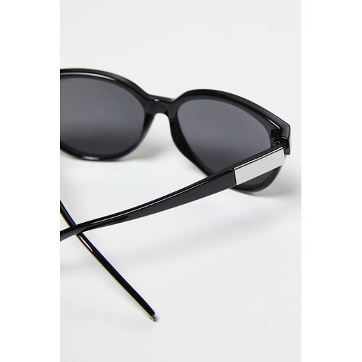 Okulary przeciwsłoneczne z zaokrąglonymi szkłami - czarne one size 5.10.15 okazja