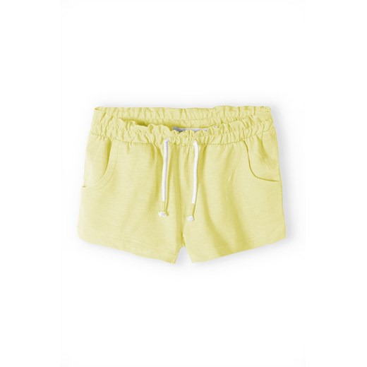 Żółte szorty bawełniane dla dziewczynki ze sklepu 5.10.15 w kategorii Spodenki dziewczęce - zdjęcie 169705452