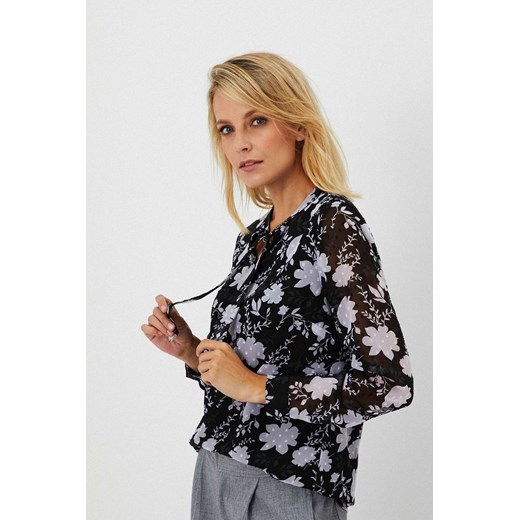 Damska koszula z kwiatowym nadrukiem ze sklepu 5.10.15 w kategorii Bluzki damskie - zdjęcie 169705601