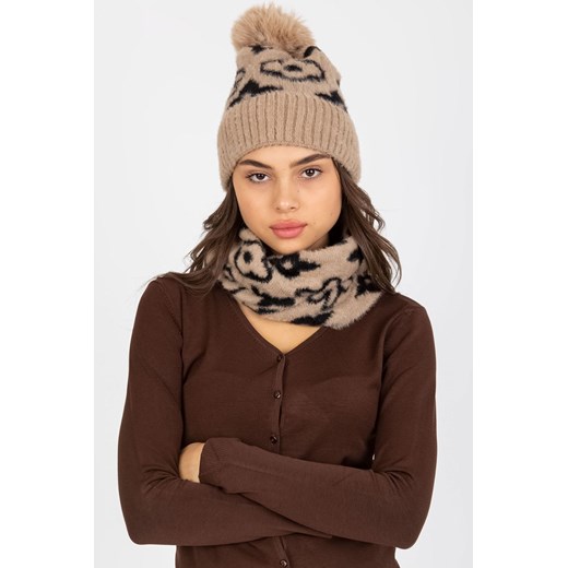 Beżowo-czarna damska czapka zimowa we wzory one size 5.10.15 promocja