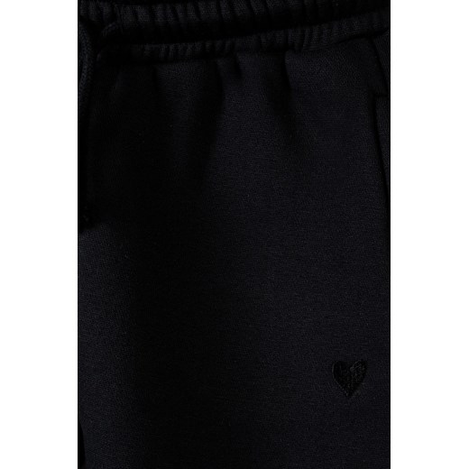 Czarne spodnie dresowe dla dziecka - Minoti Minoti 104/110 5.10.15
