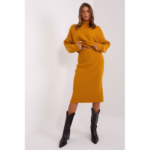 Midi spódnica dzianinowa z wiskozą ciemny żółty ze sklepu 5.10.15 w kategorii Spódnice - zdjęcie 169710110