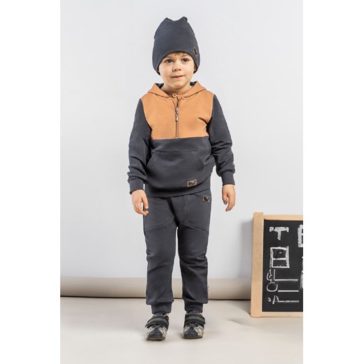Spodnie dresowe baggy z bawełny dla chłopca- grafitowe ze sklepu 5.10.15 w kategorii Spodnie chłopięce - zdjęcie 169711280