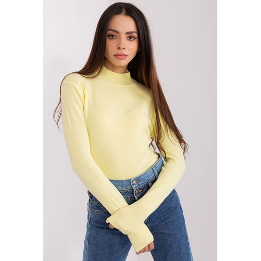 Jasnożółty damski sweter z golfem ze sklepu 5.10.15 w kategorii Swetry damskie - zdjęcie 169711830