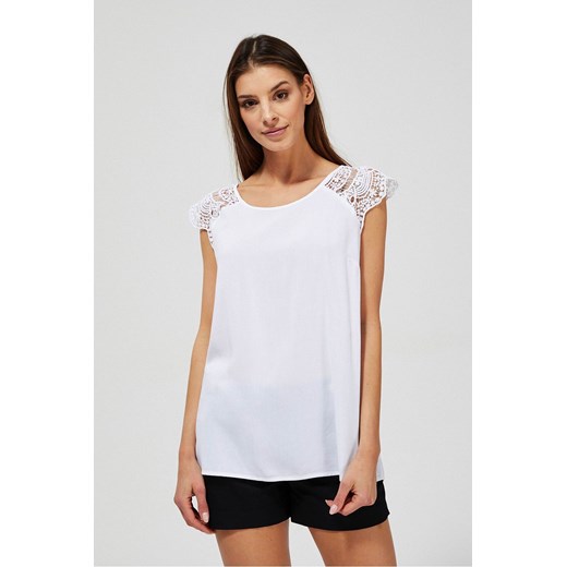 T-shirt damski z wiskozy ozdobną koronką - biały L 5.10.15 promocja
