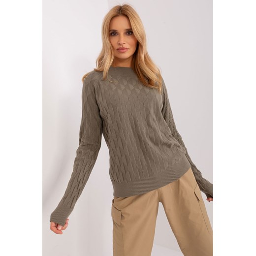 Oliwkowy sweter klasyczny we wzory ze sklepu 5.10.15 w kategorii Swetry damskie - zdjęcie 169715091