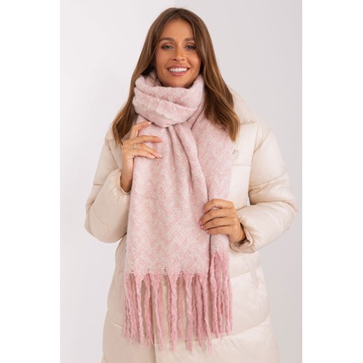 Zimowy szal damski we wzory jasny różowy ze sklepu 5.10.15 w kategorii Szaliki i chusty damskie - zdjęcie 169716394