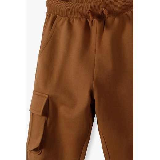Brązowe spodnie dresowe regular fit chłopięce 5.10.15. 92 5.10.15